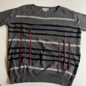100% cashmere beautiful sweater great condition fits like a large small